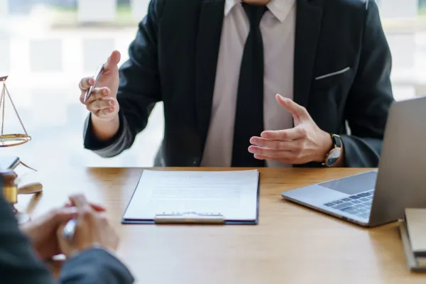 lawyer-or-judge-provides-legal-advice-to-clients-i-2026-01-08-22-15-30-utc-699874f6558a7